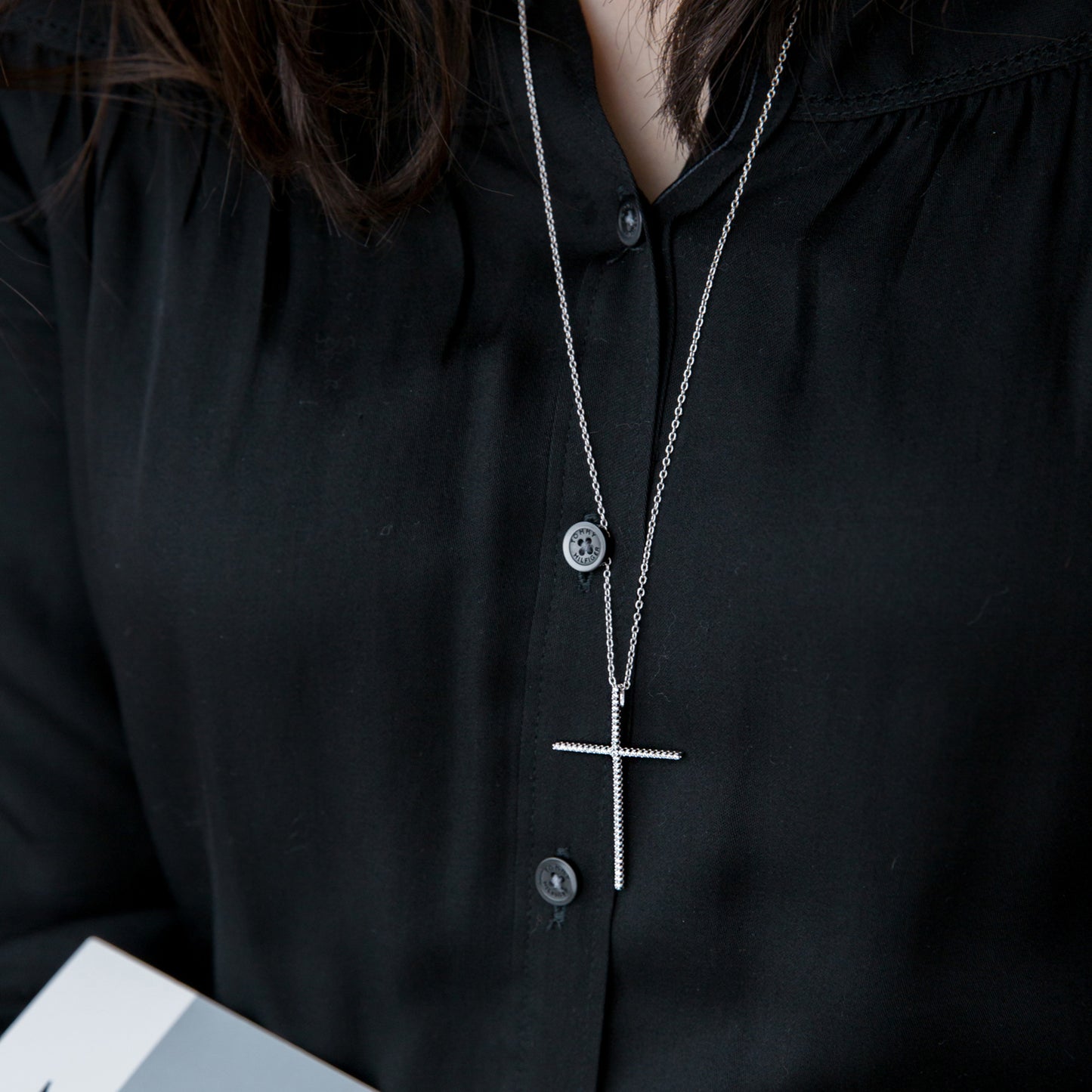 Mono Crossy Necklace